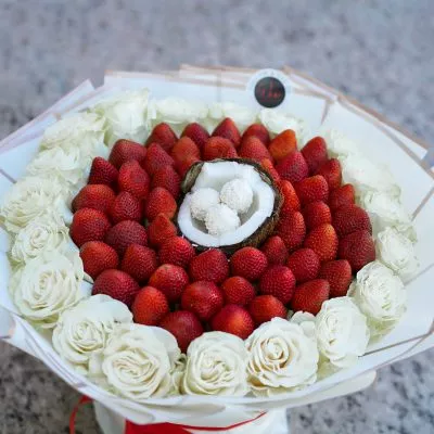 Elegant 'Roses with Coconut' bouquet by WOW Bouquet in NYC.