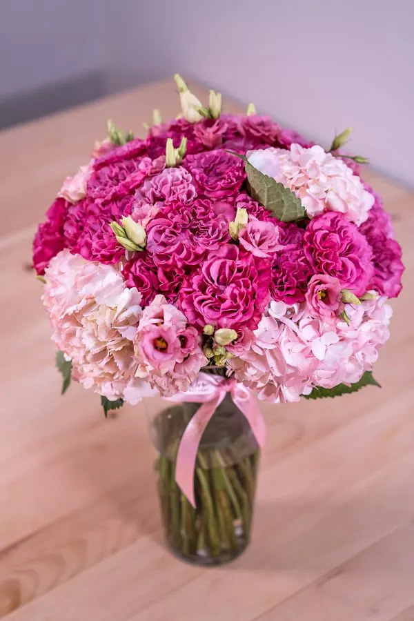 Stunning Garden Roses and Hydrangea bouquet for a special surprise