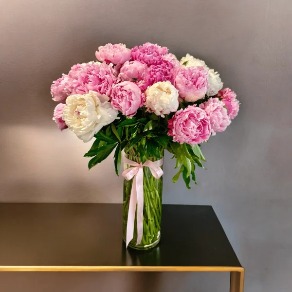 Bloom Peonies in a Vase with 50 flowers